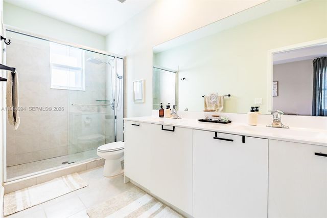 2370 NW 131st Cir, Miami, FL 33167