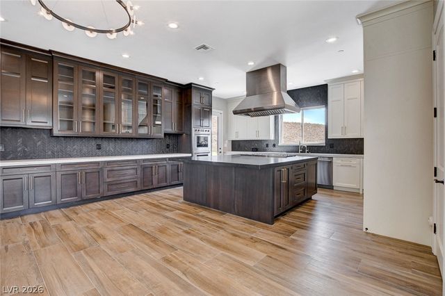 84 Kittansett Loop, Henderson, NV 89052