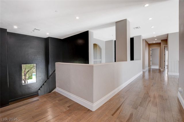 84 Kittansett Loop, Henderson, NV 89052