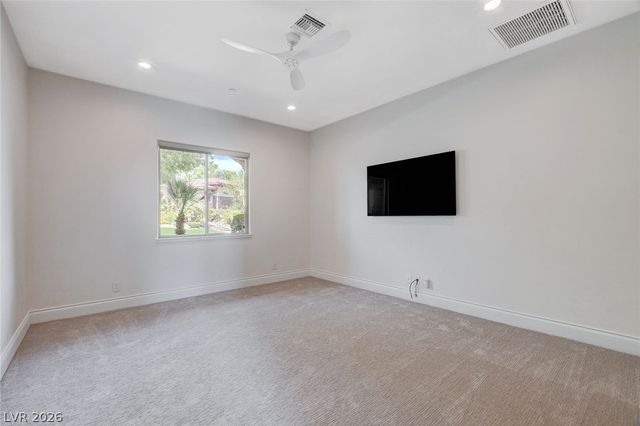 84 Kittansett Loop, Henderson, NV 89052