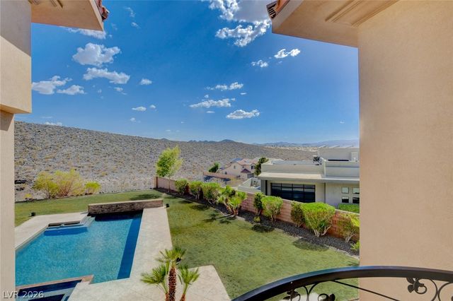 84 Kittansett Loop, Henderson, NV 89052