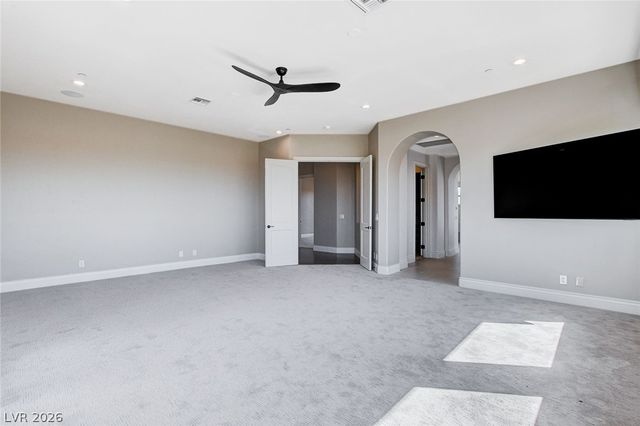 84 Kittansett Loop, Henderson, NV 89052
