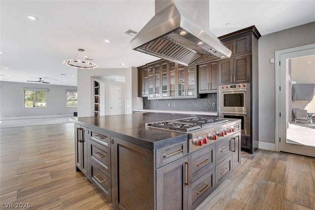 84 Kittansett Loop, Henderson, NV 89052