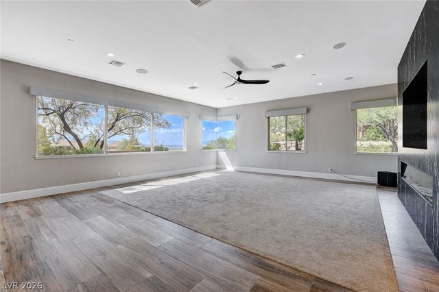 84 Kittansett Loop, Henderson, NV 89052