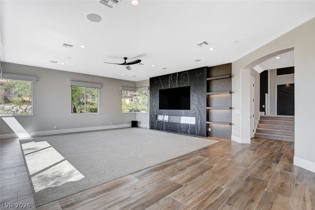 84 Kittansett Loop, Henderson, NV 89052