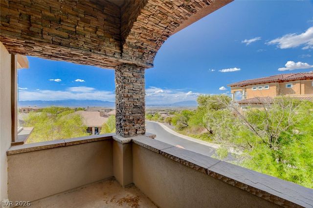 84 Kittansett Loop, Henderson, NV 89052