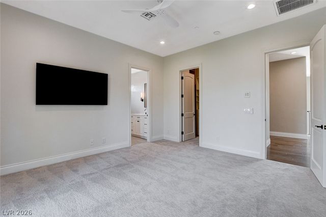 84 Kittansett Loop, Henderson, NV 89052