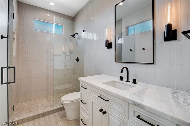 84 Kittansett Loop, Henderson, NV 89052