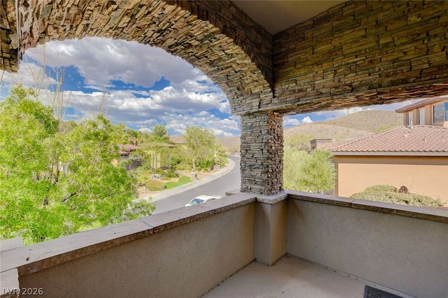 84 Kittansett Loop, Henderson, NV 89052
