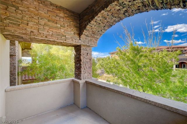 84 Kittansett Loop, Henderson, NV 89052