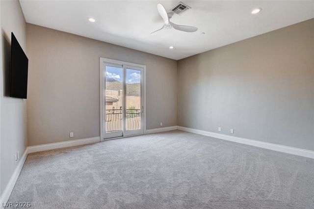 84 Kittansett Loop, Henderson, NV 89052