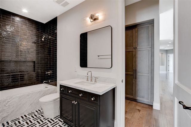 84 Kittansett Loop, Henderson, NV 89052