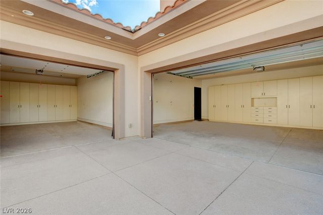 84 Kittansett Loop, Henderson, NV 89052