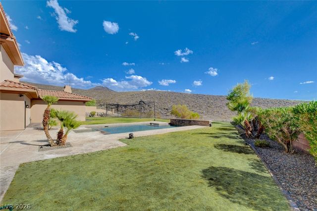 84 Kittansett Loop, Henderson, NV 89052