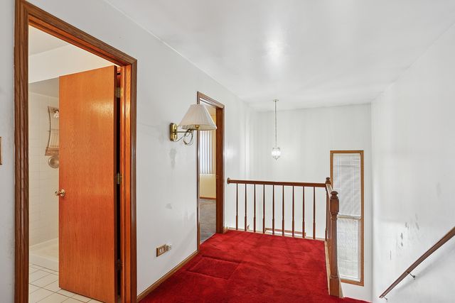 11030 S Roberts Road 1, Palos Hills, IL 60465