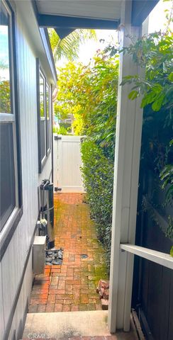 209 Tremont Drive, Newport Beach, CA 92660