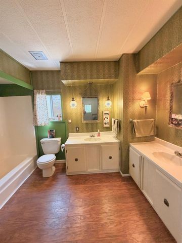 16404 Greenhorn Rd, Grass Valley, CA 95945