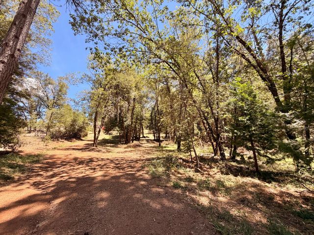16404 Greenhorn Rd, Grass Valley, CA 95945