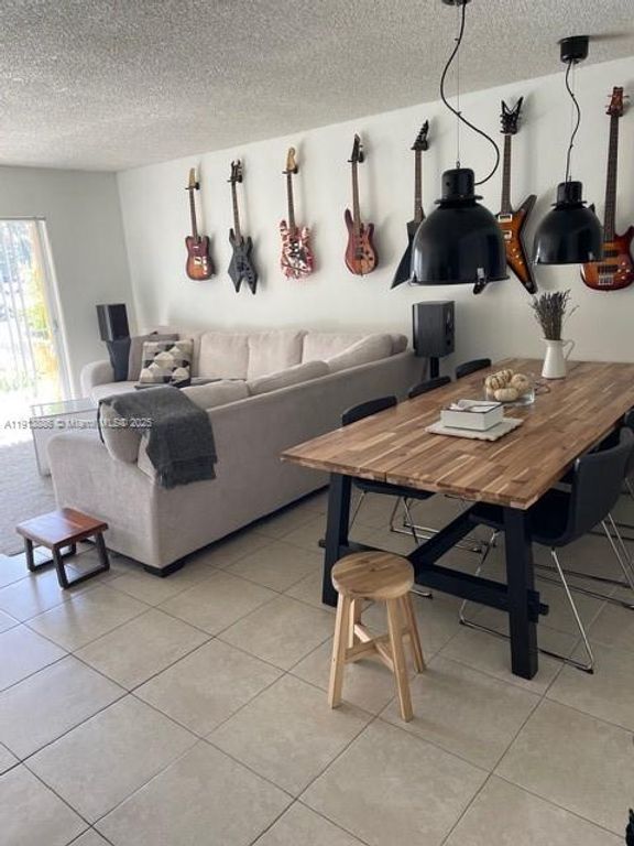 17911 NW 68th Avenue P102, Hialeah, FL 33015