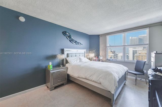 1950 S Ocean Dr 20D, Hallandale Beach, FL 33009