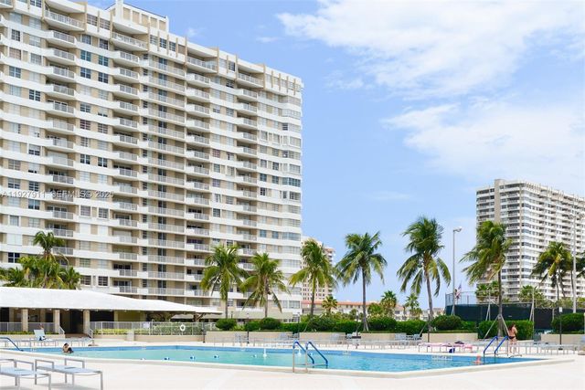 1950 S Ocean Dr 20D, Hallandale Beach, FL 33009