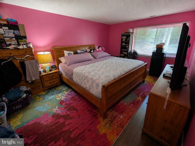 51 DEERBERRY LN, South Brunswick Twp, NJ 08852