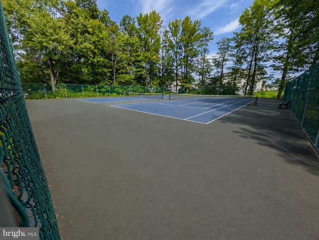 51 DEERBERRY LN, South Brunswick Twp, NJ 08852