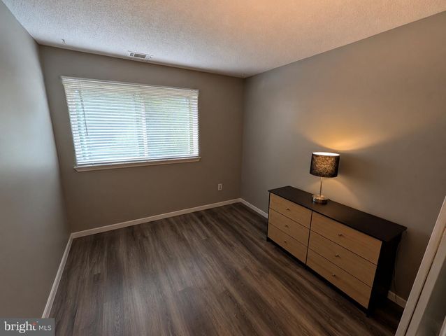 51 DEERBERRY LN, South Brunswick Twp, NJ 08852