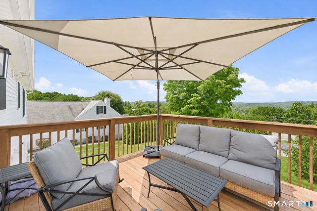 26 Crestview Lane, Waterbury, CT 06708