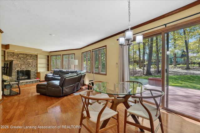 1981 Valleybrook Drive, Okemos, MI 48864