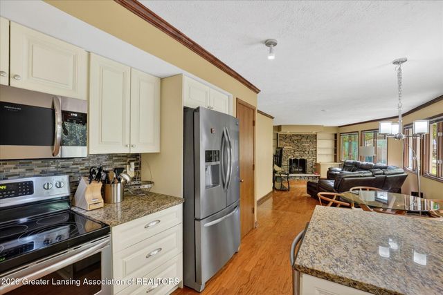 1981 Valleybrook Drive, Okemos, MI 48864
