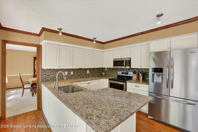 1981 Valleybrook Drive, Okemos, MI 48864