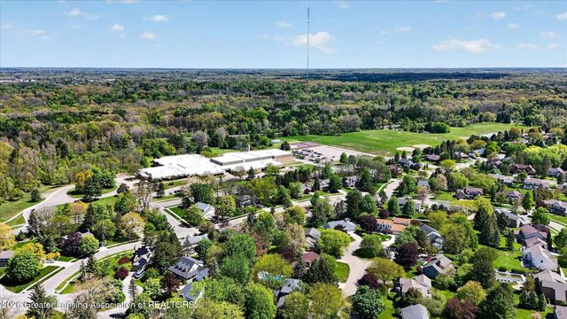 1981 Valleybrook Drive, Okemos, MI 48864