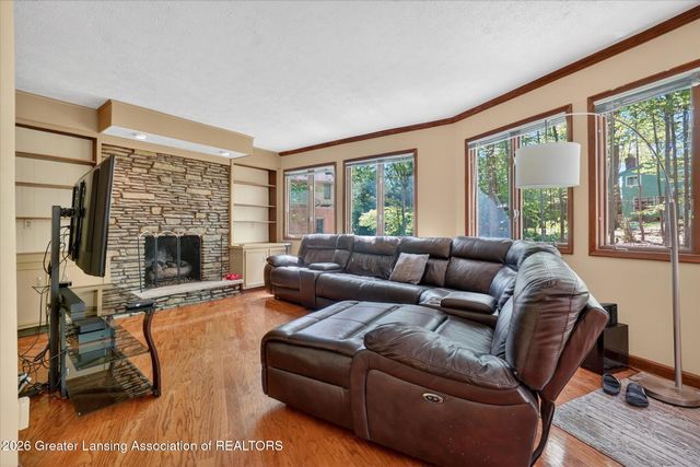 1981 Valleybrook Drive, Okemos, MI 48864