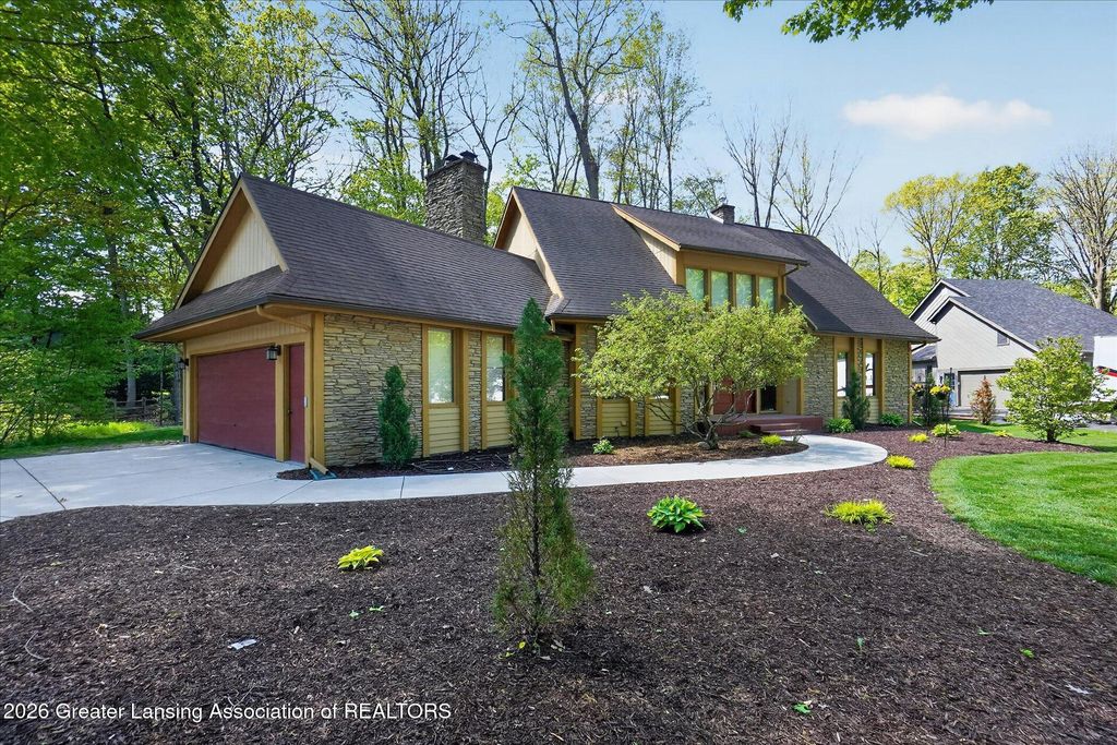 1981 Valleybrook Drive, Okemos, MI 48864