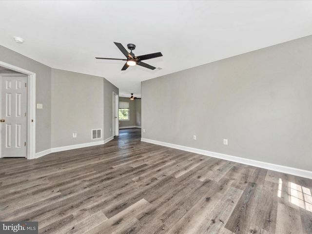 15310 LIONS DEN RD, Burtonsville, MD 20866