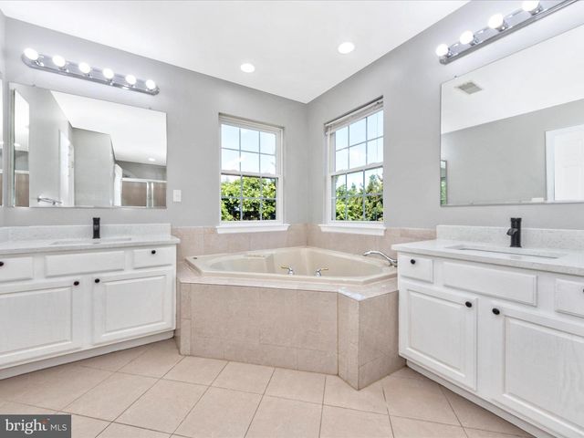 15310 LIONS DEN RD, Burtonsville, MD 20866