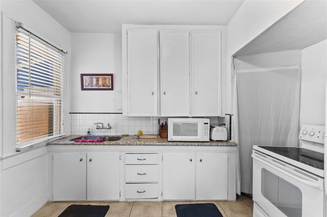 2509 Whitney Street A, Houston, TX 77006