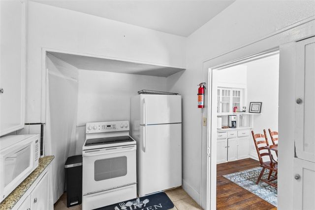 2509 Whitney Street A, Houston, TX 77006