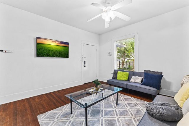 2509 Whitney Street A, Houston, TX 77006
