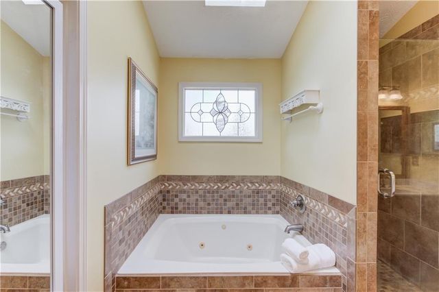 1974 Emerson Lake Circle, Snellville, GA 30078