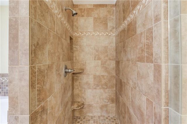 1974 Emerson Lake Circle, Snellville, GA 30078