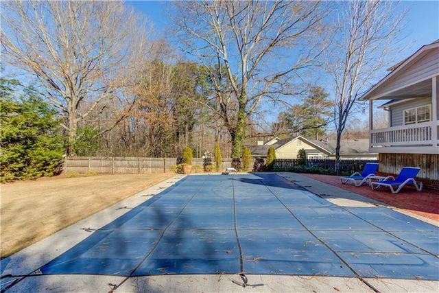 1974 Emerson Lake Circle, Snellville, GA 30078