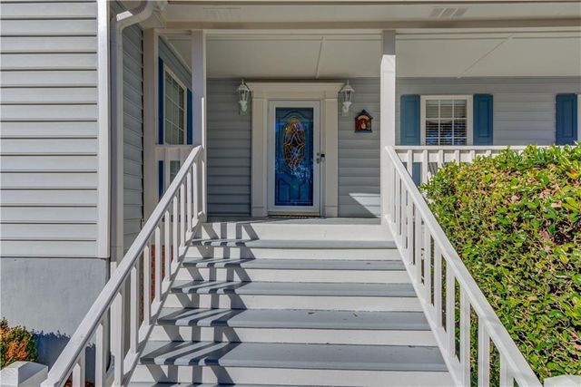 1974 Emerson Lake Circle, Snellville, GA 30078