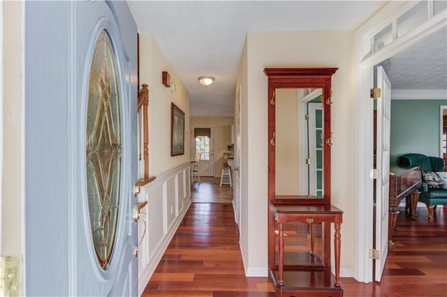 1974 Emerson Lake Circle, Snellville, GA 30078