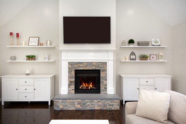 127 Leaf Lane, East Bridgewater, MA 02333