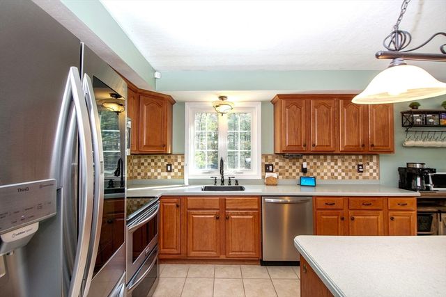 127 Leaf Lane, East Bridgewater, MA 02333