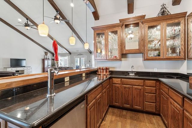 8271 S Lakeshore Drive, Rogers, AR 72756