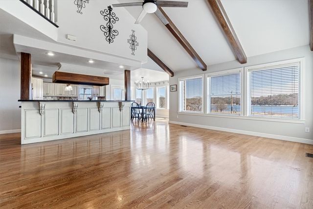 8271 S Lakeshore Drive, Rogers, AR 72756