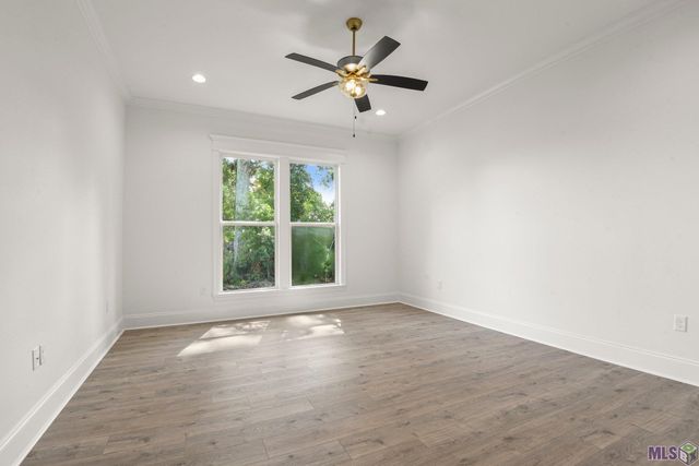 1148 Ivy Ct, Denham Springs, LA 70726